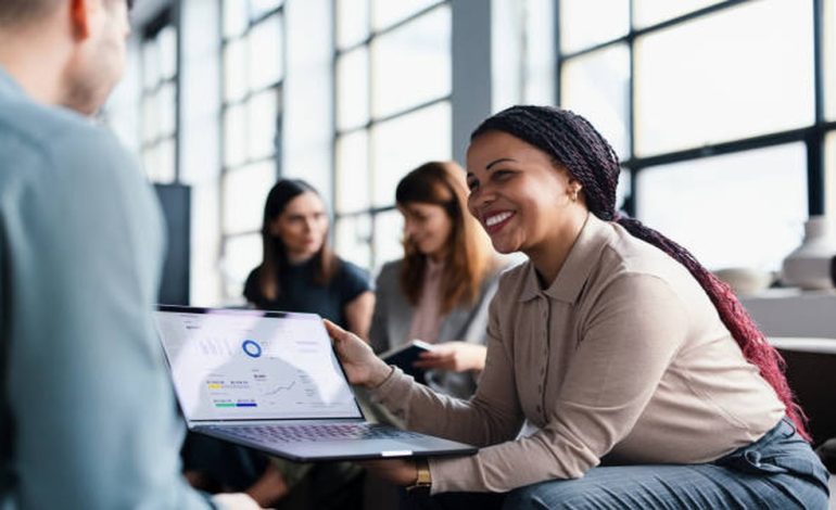 How Can Data Analysts Reframe Their Careers in the Age of Agentic AI?