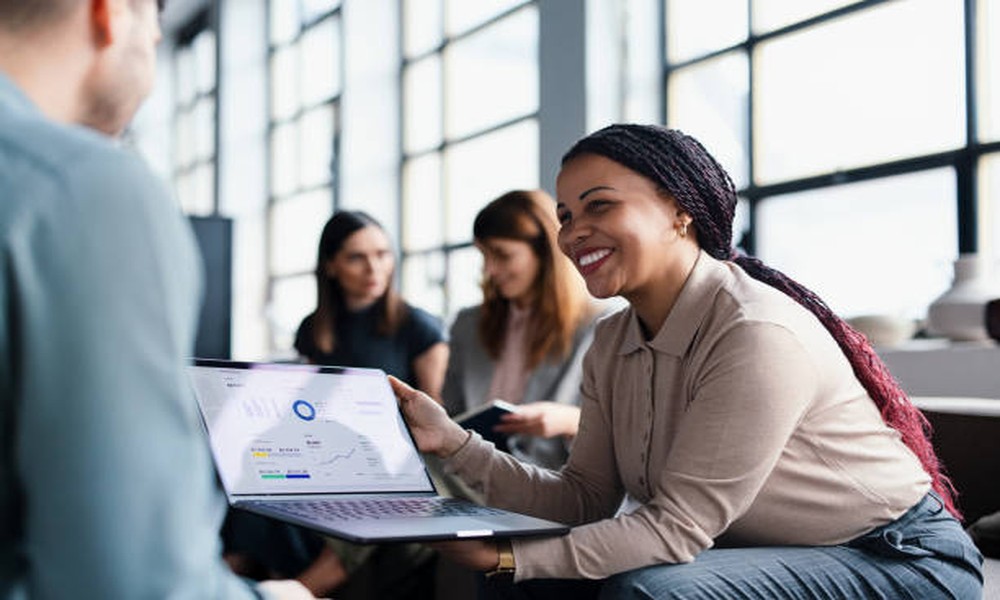 How Can Data Analysts Reframe Their Careers in the Age of Agentic AI?